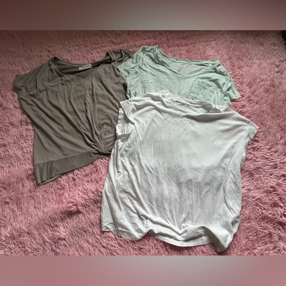 Women's Casual Short Sleeve Tops - Gray, Light Green, and White